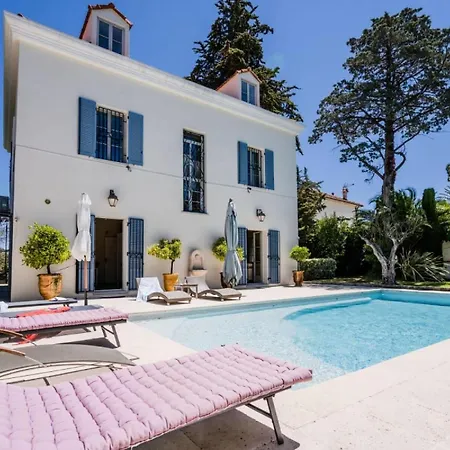 Villa Rare ! 7p Cap D'antibes, A Pied Des Plages - Rare ! 7p Cap D'antibes, A Pied Des Plages Mae-1953 *
