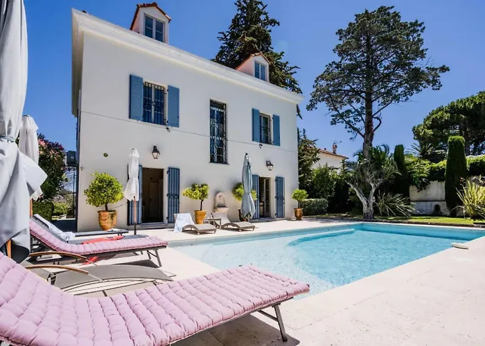 Villa Rare ! 7p Cap D'antibes, A Pied Des Plages - Rare ! 7p Cap D'antibes, A Pied Des Plages Mae-1953 *